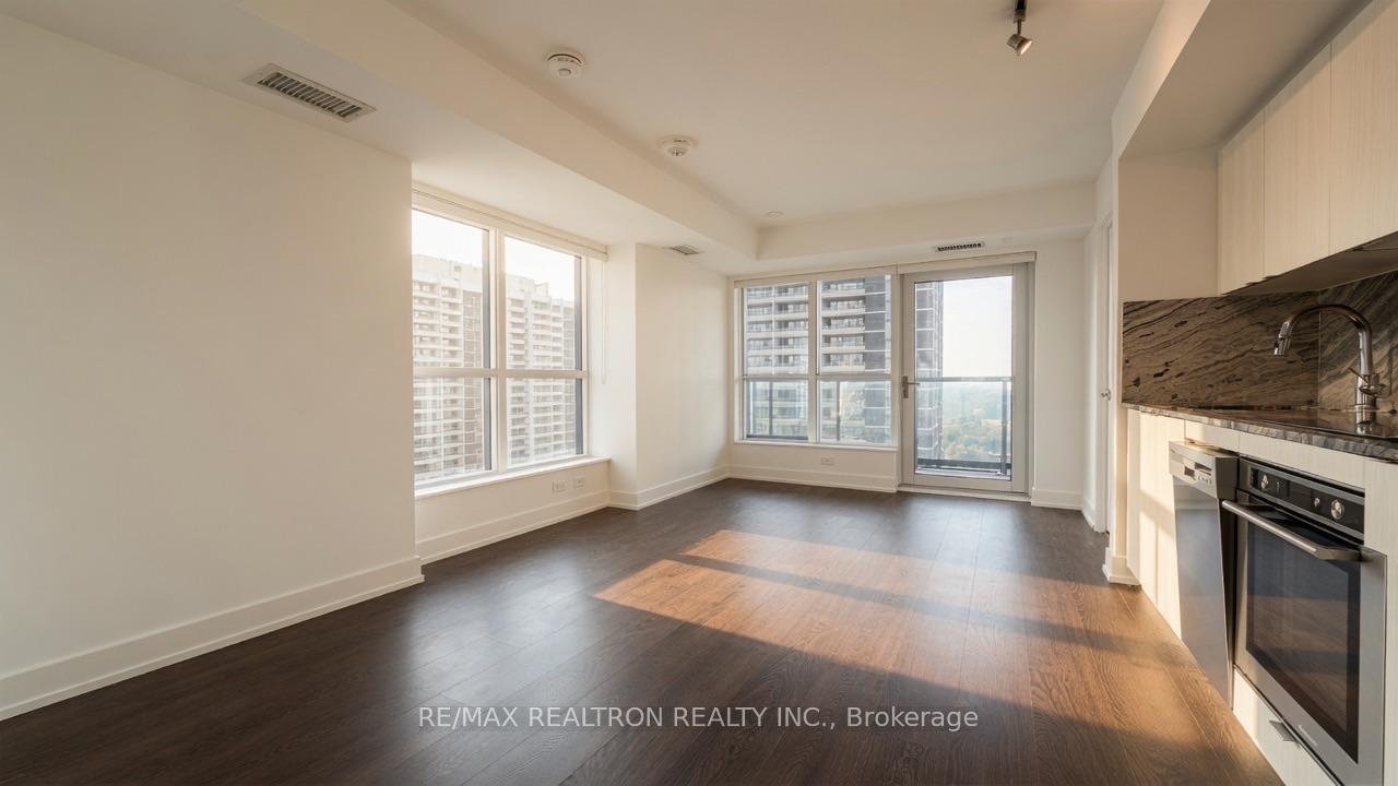 5 Mabelle Avenue  #2533
