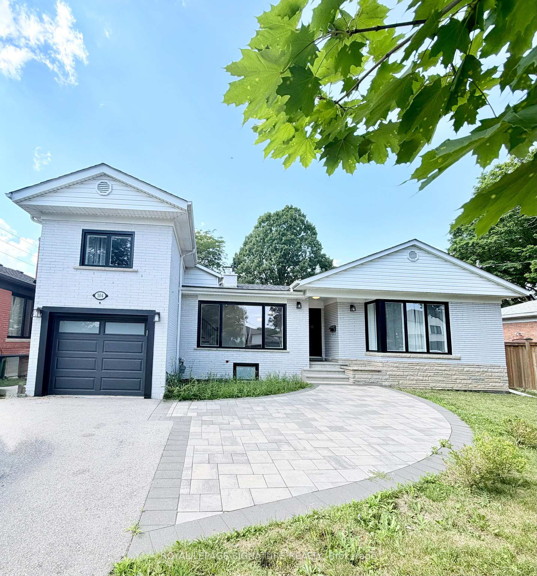 104 Great Oak Drive 