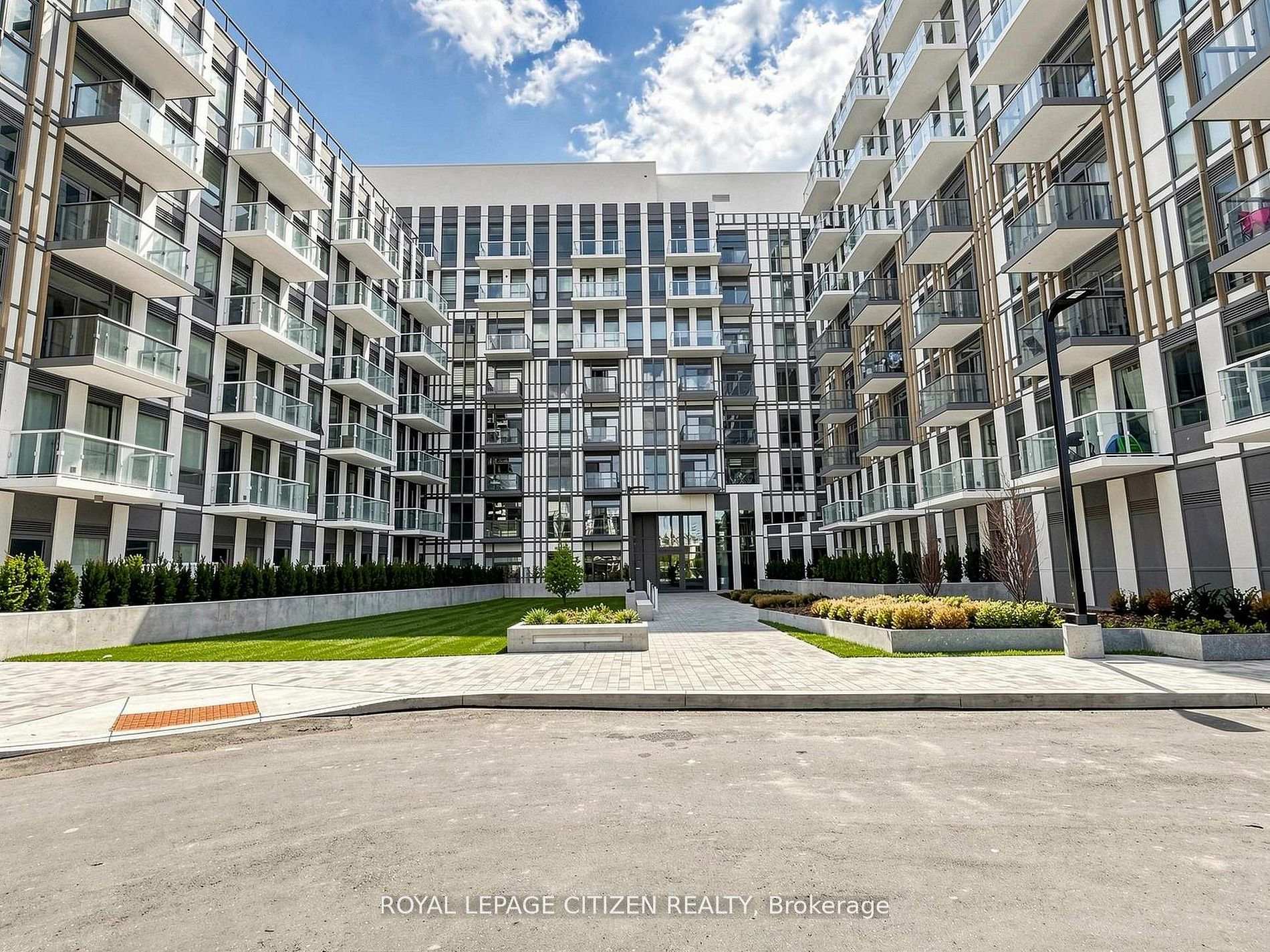 1005 Dundas Street  #340