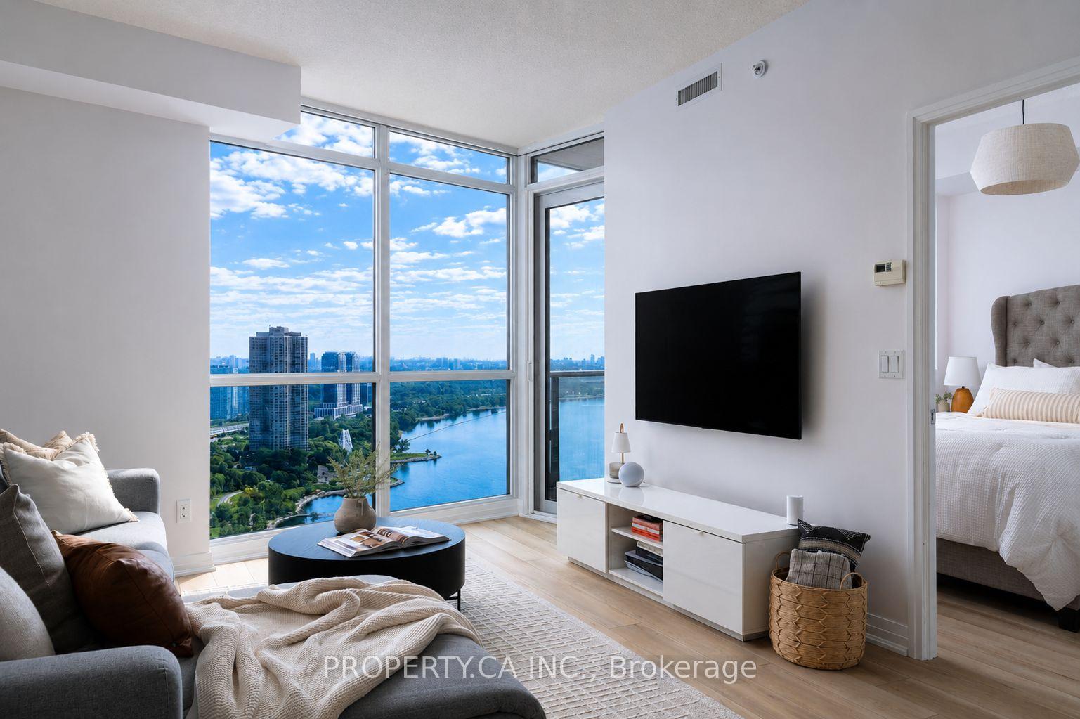 59 Annie Craig Drive  #3302