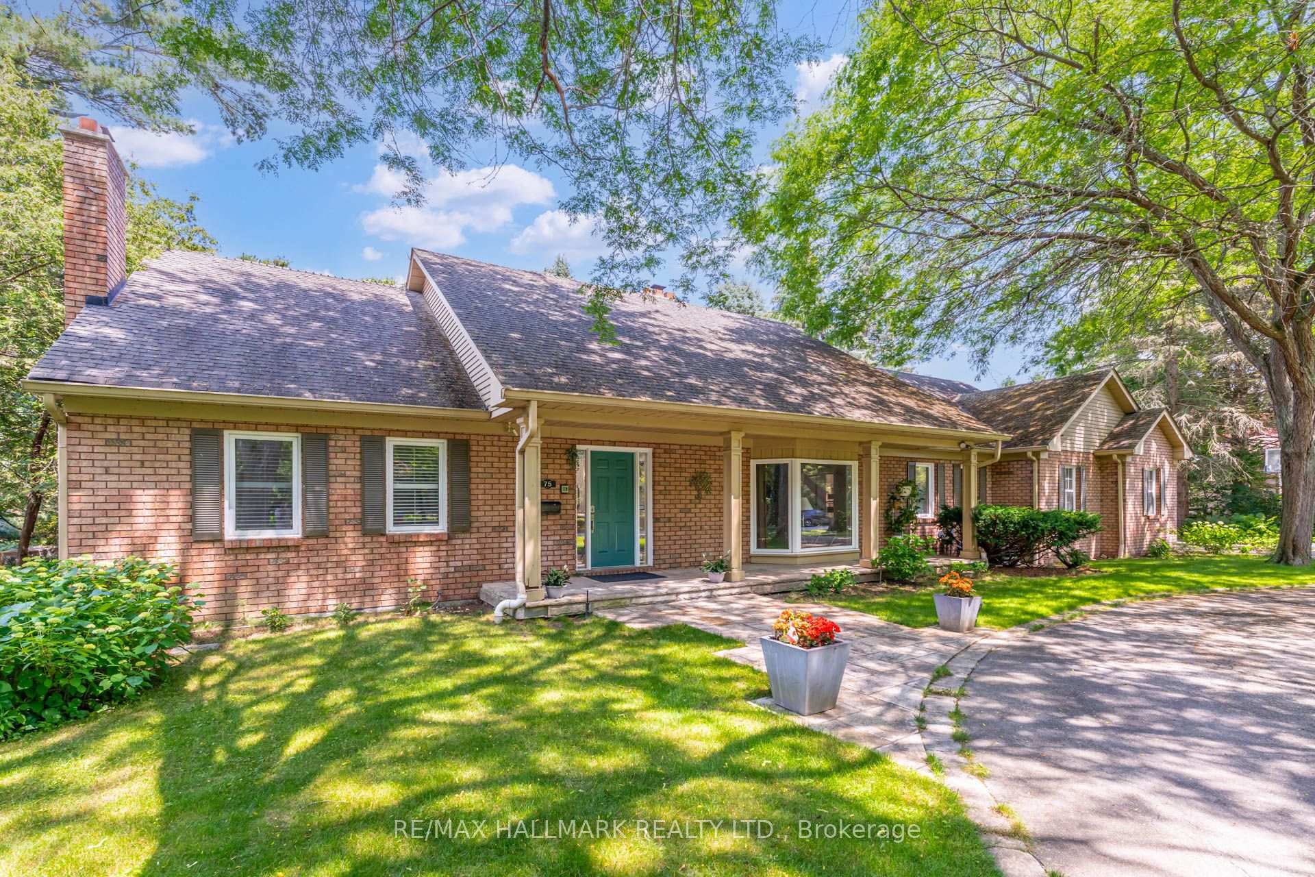 75 Arbour Drive 