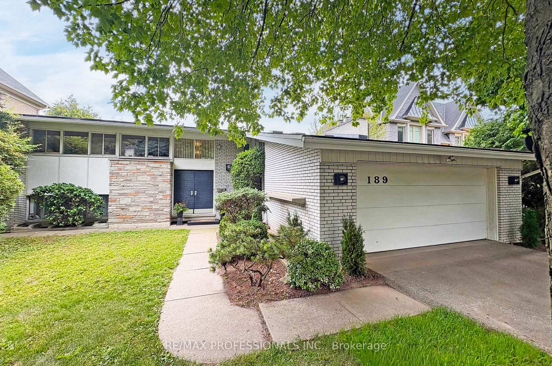 189 Edenbridge Drive 