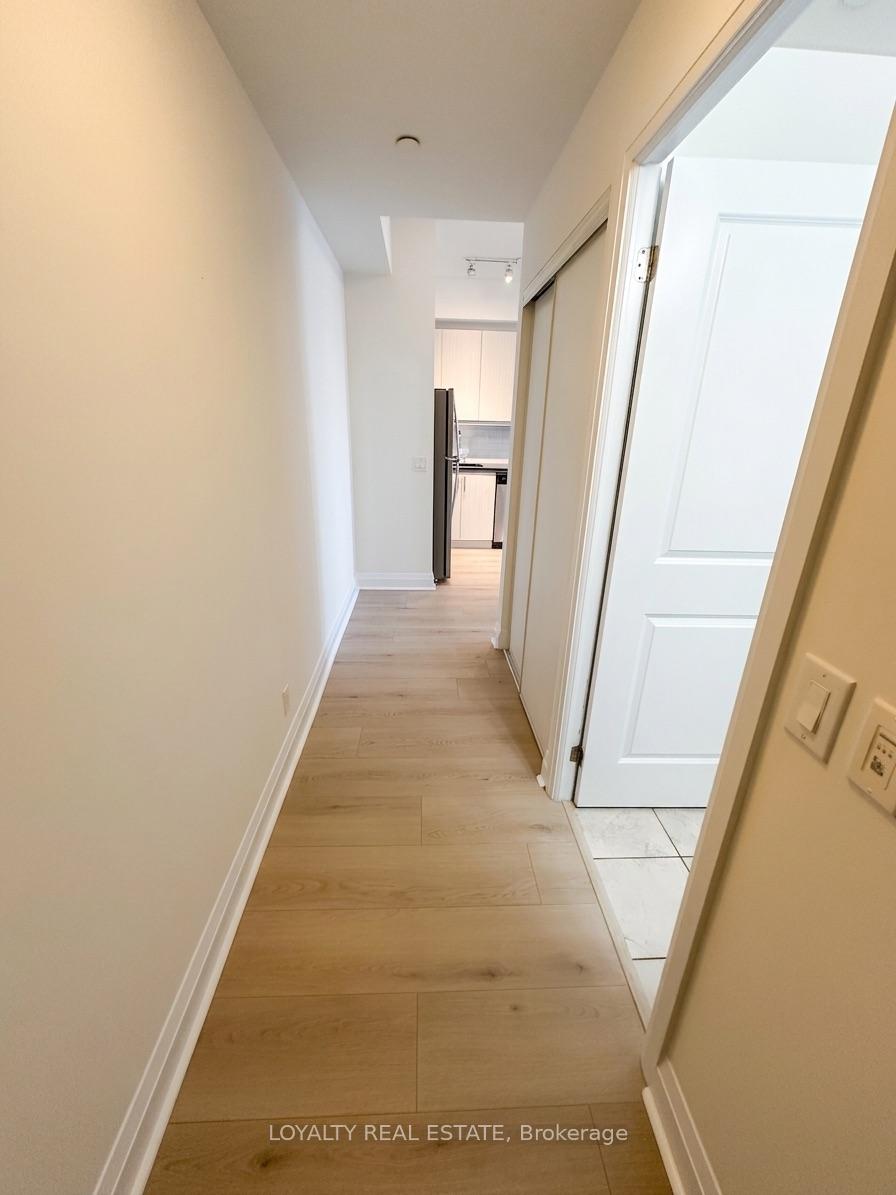 17 Zorra Street  #901