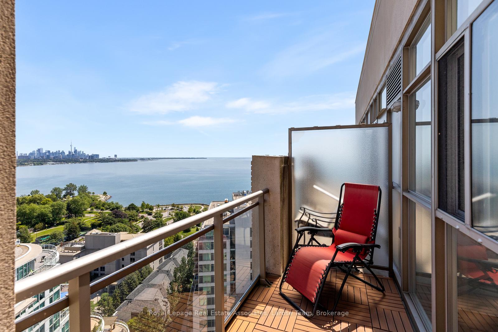 3 Marine Parade Drive  #2101