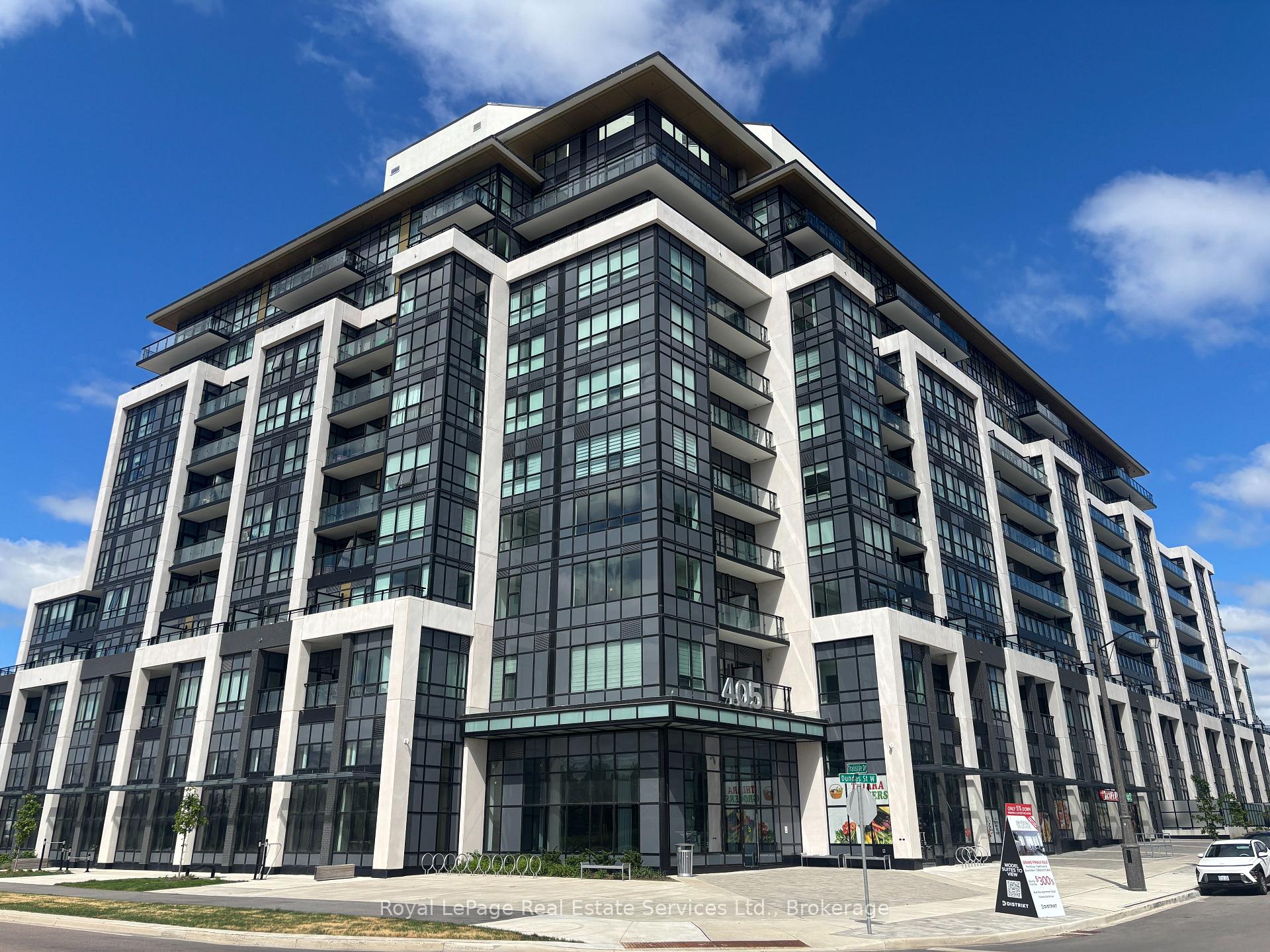 405 Dundas Street W #332