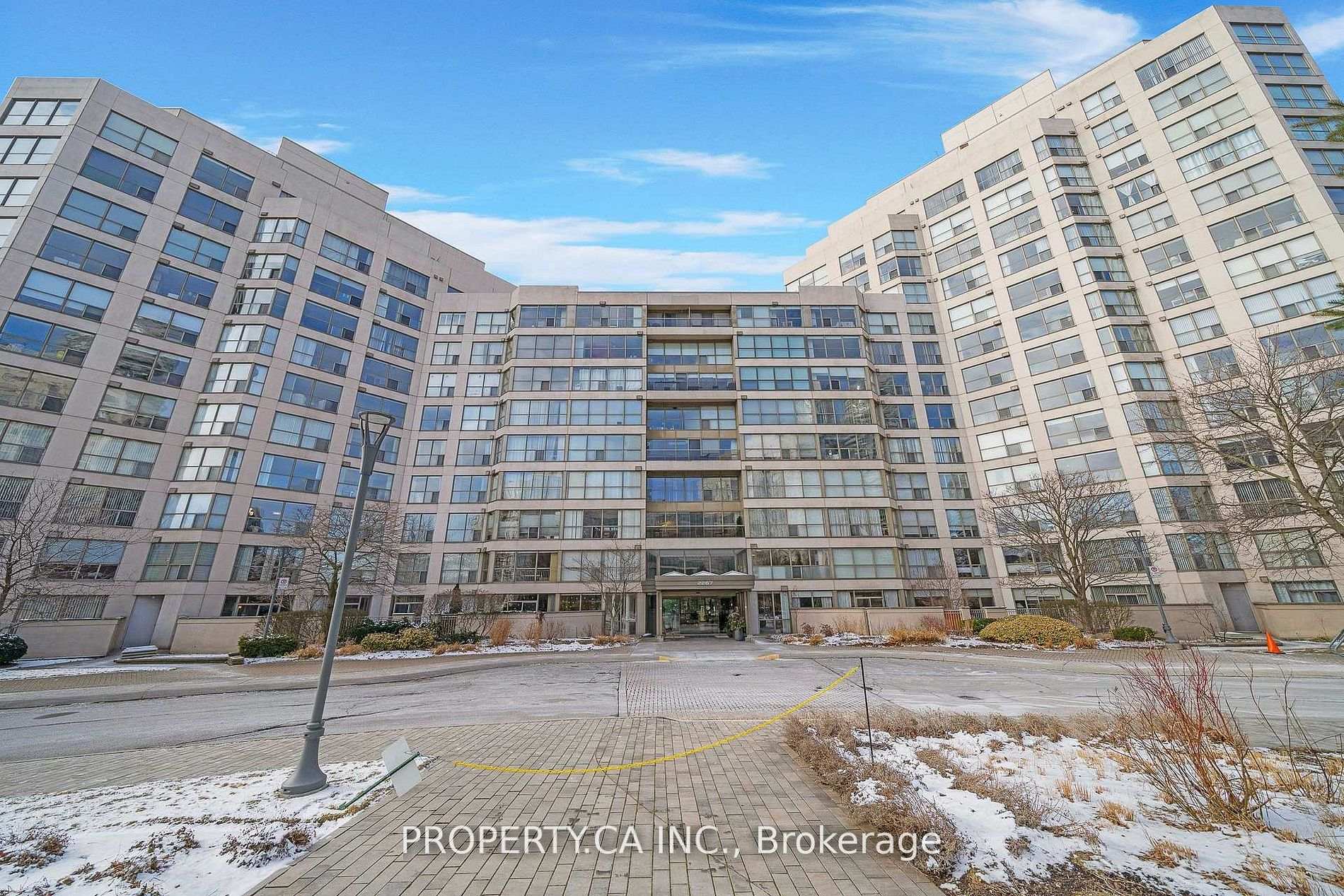 2267 Lake Shore Boulevard W #526