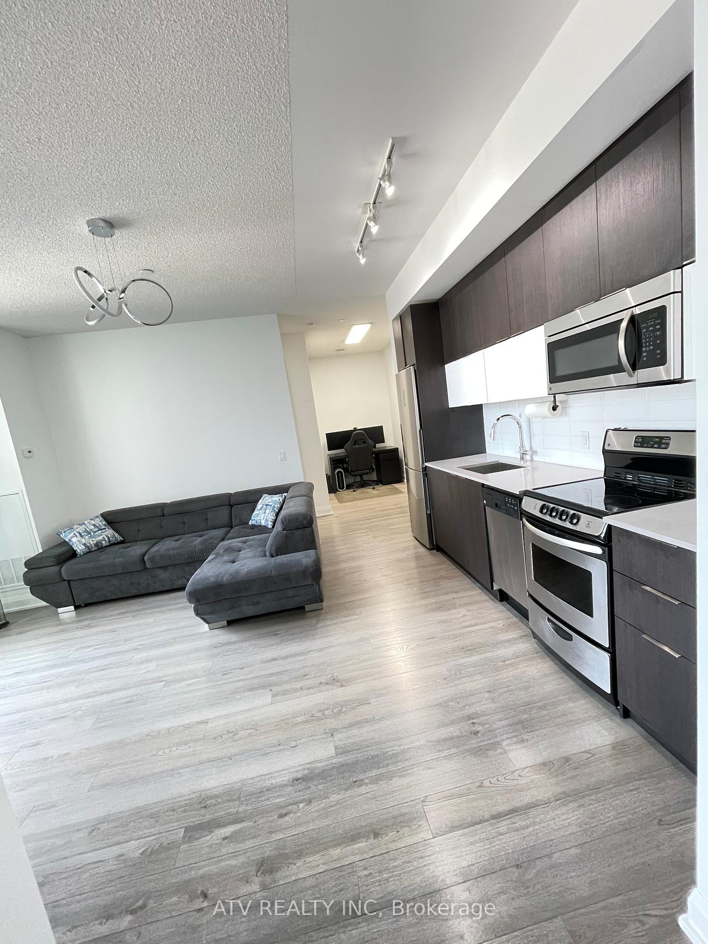 56 Annie Craig Drive  #309