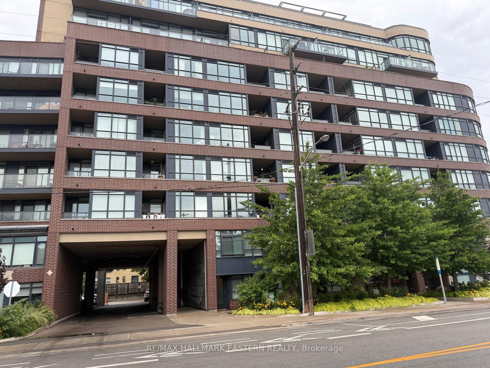 11 Superior Avenue  Th3