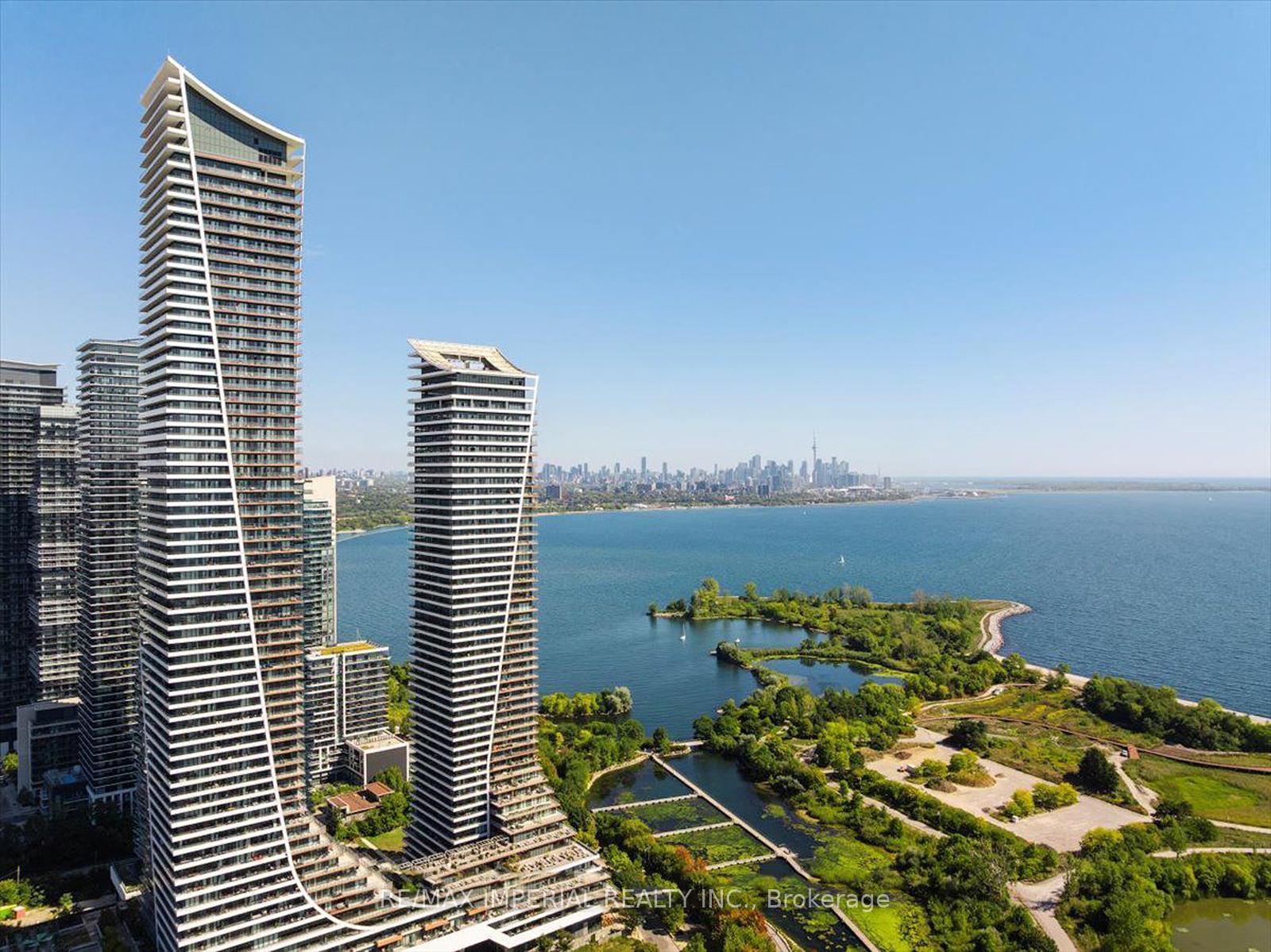 20 Shore Breeze Drive  #2007