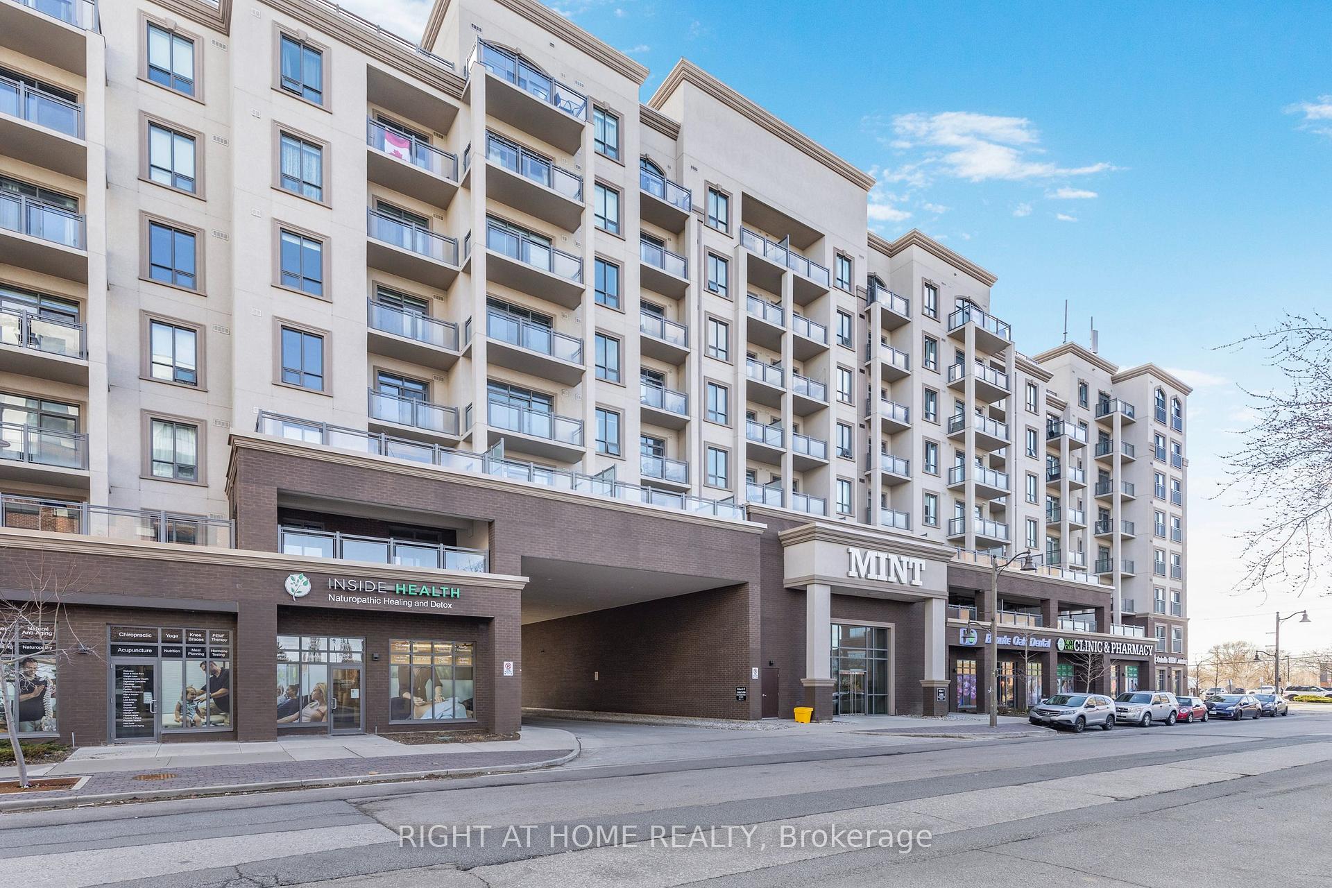 2486 Old Bronte Road  #423