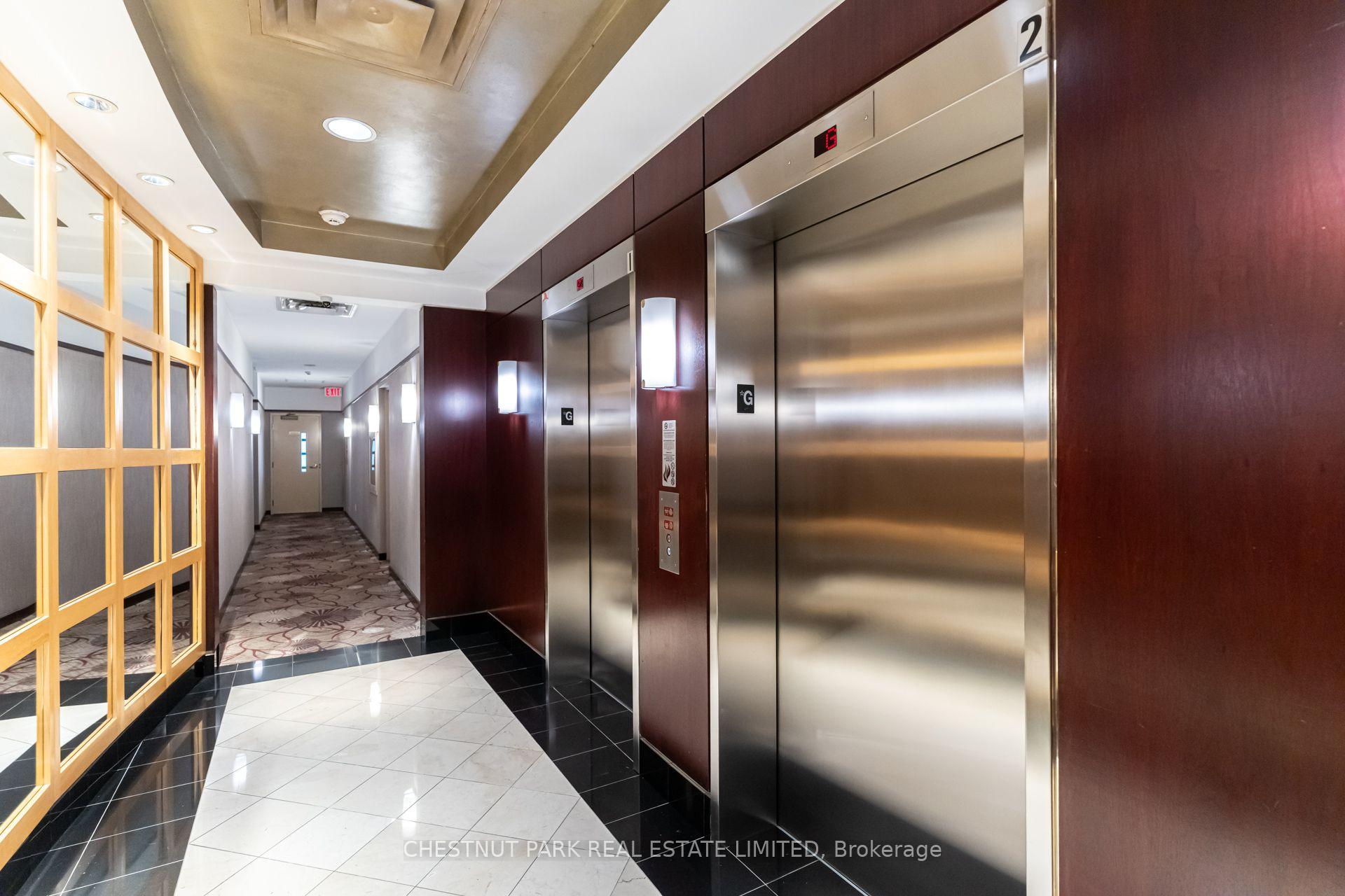 2111 Lake Shore Boulevard W #1208