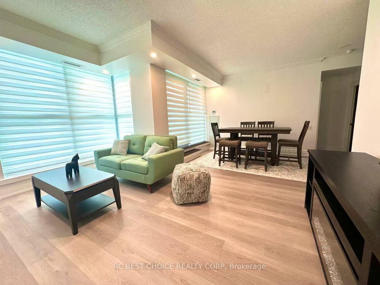 2067 Lake Shore Boulevard W #203