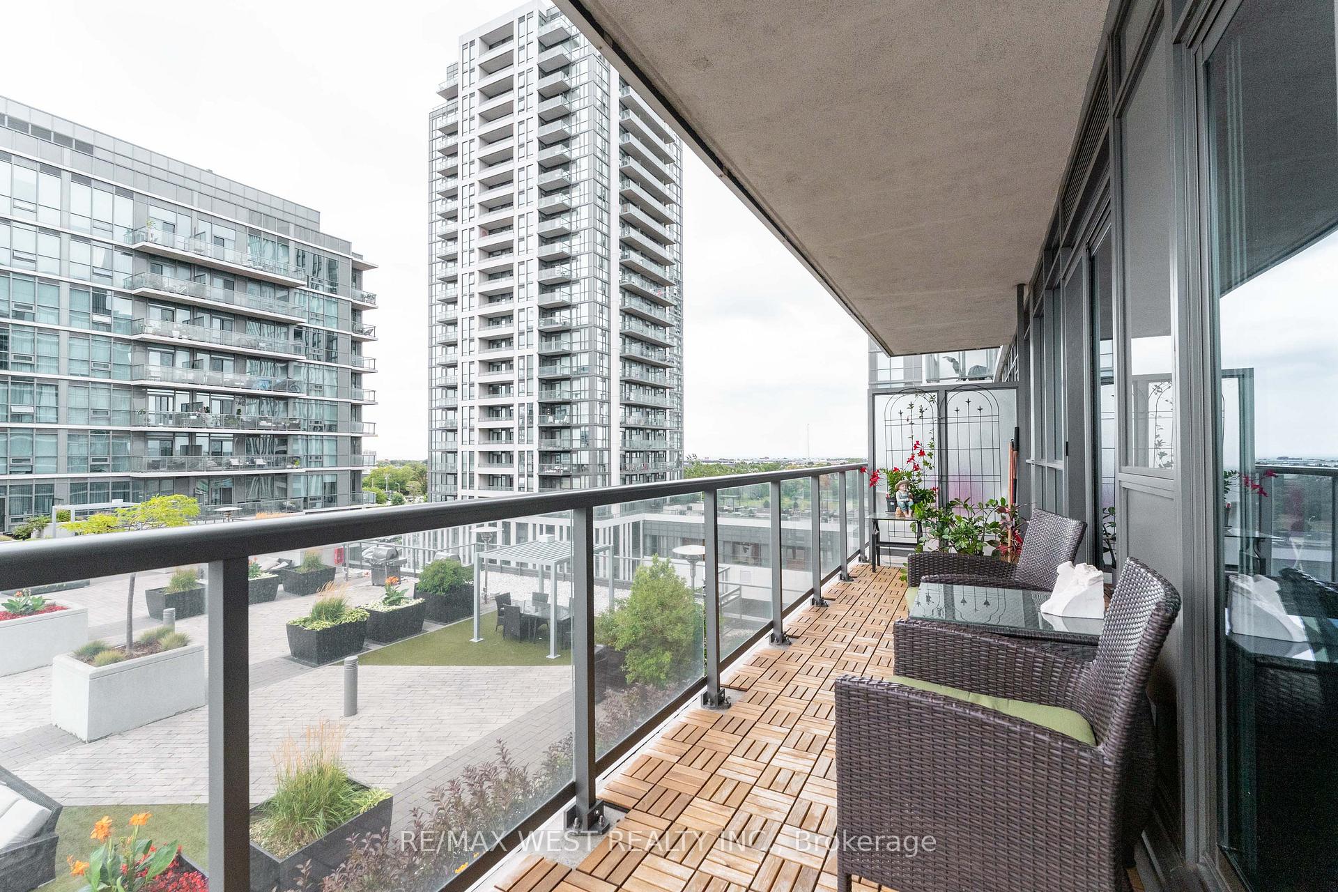 1185 The Queensway N/A  #710