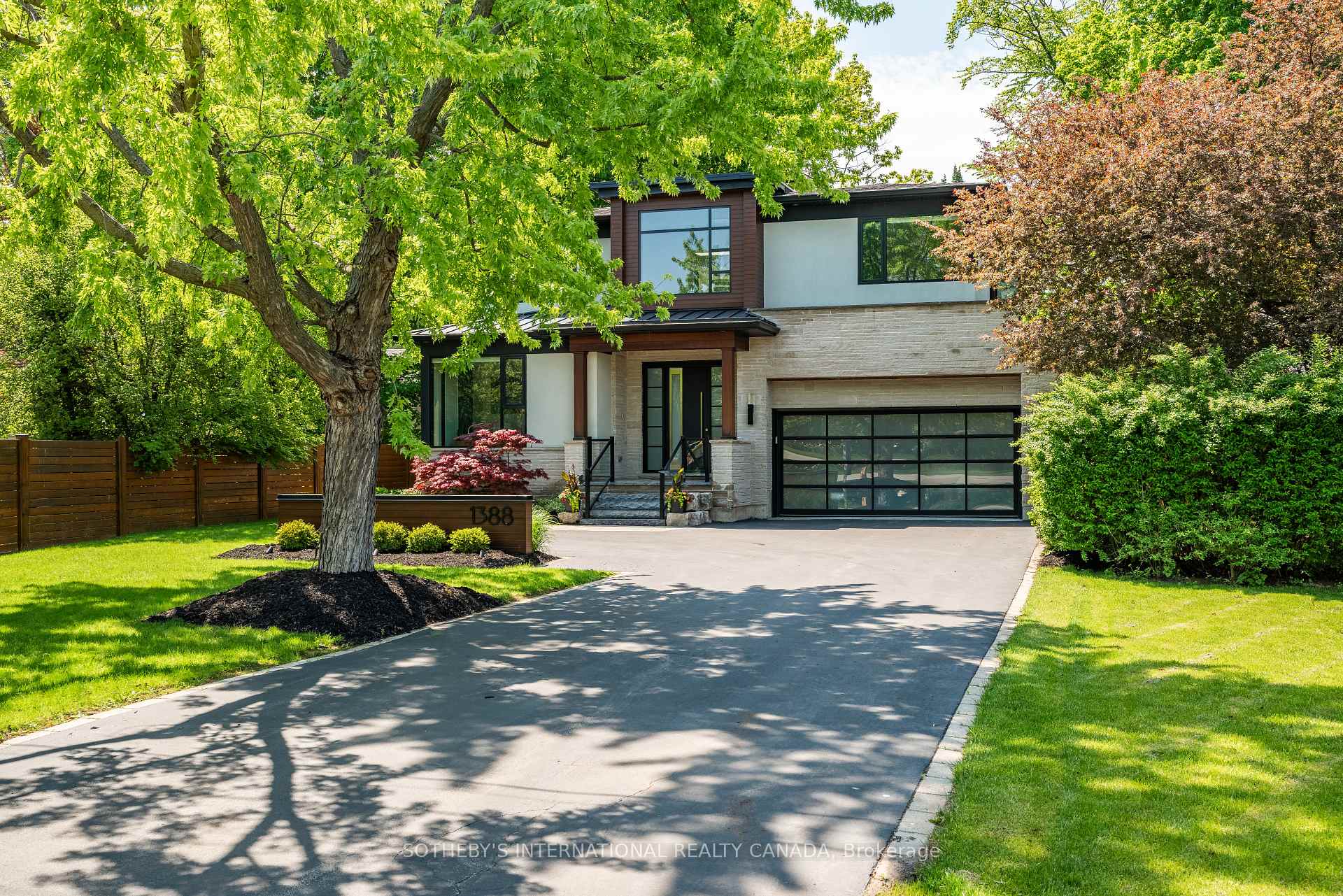 1388 Acton Crescent 
