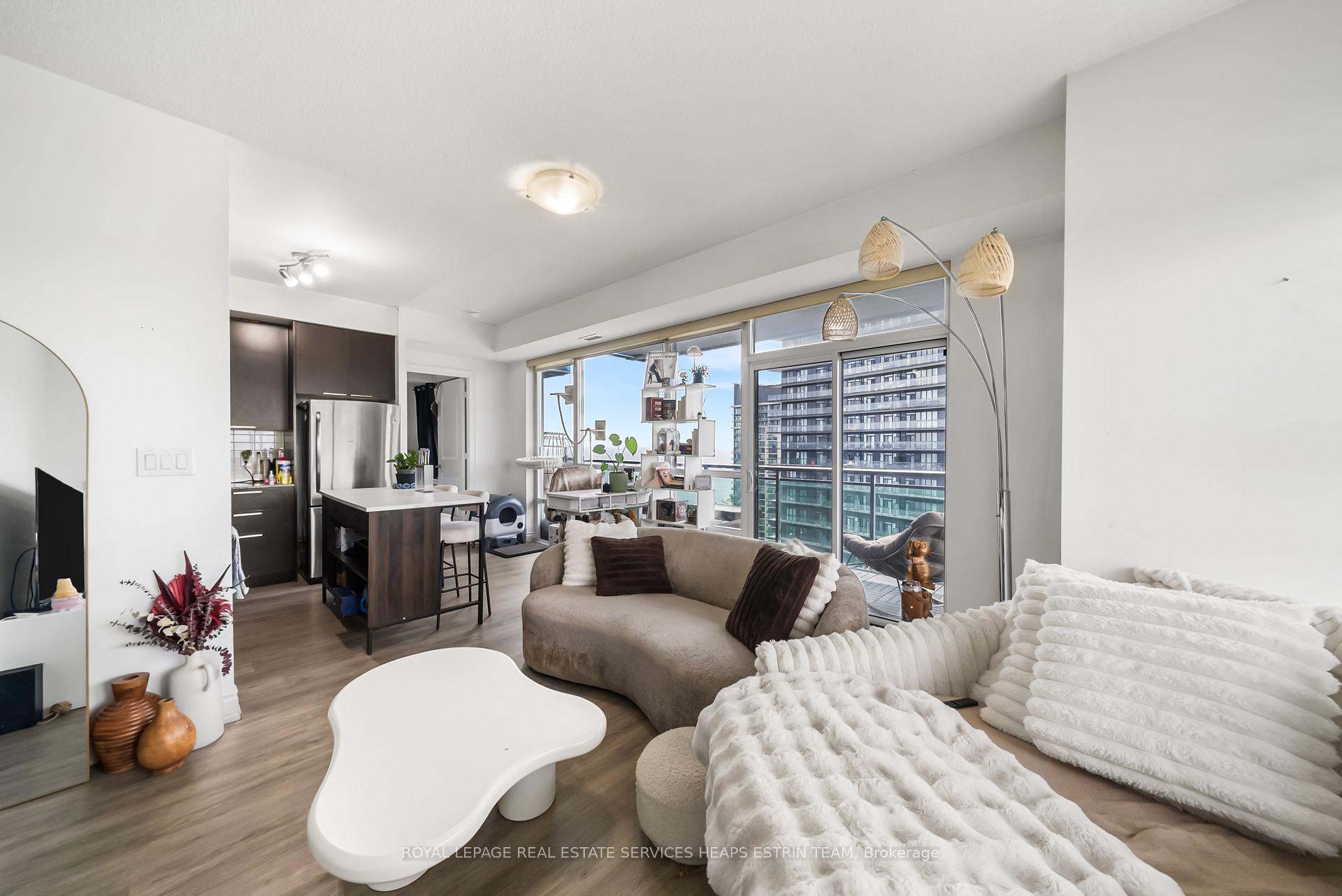 16 Brookers Lane  #3301