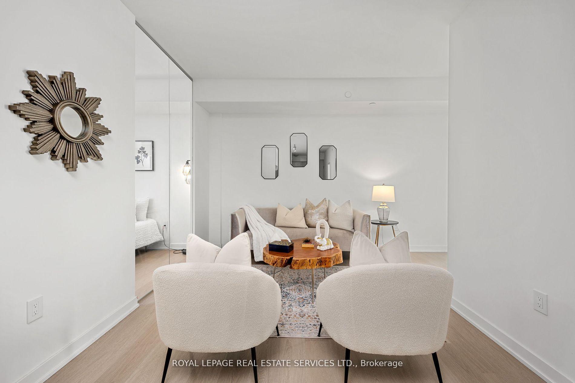 859 The Queensway N/A  #608