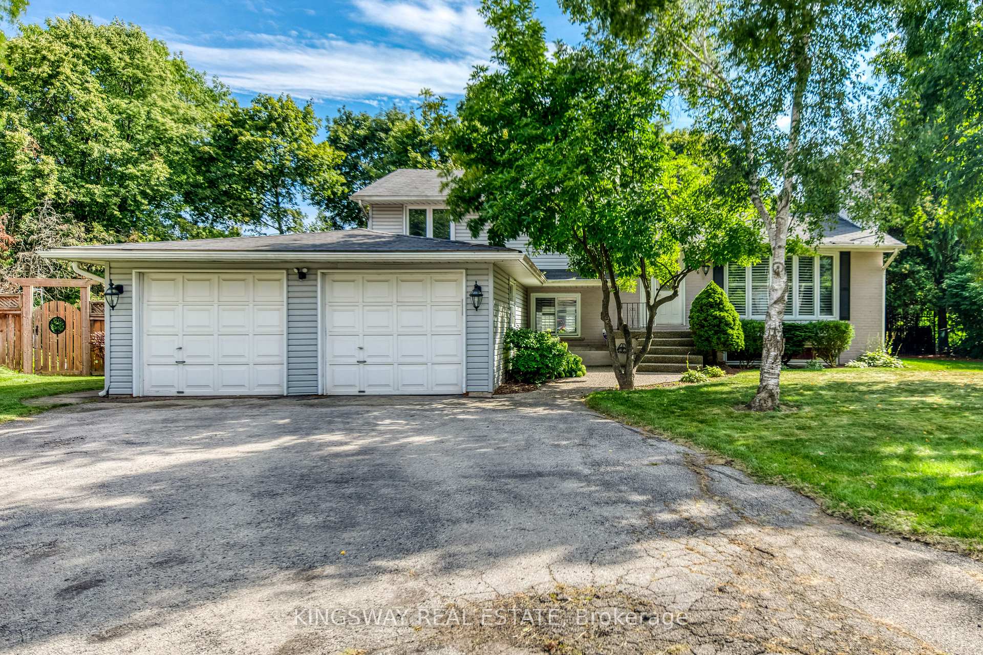 2096 Salvator Boulevard 