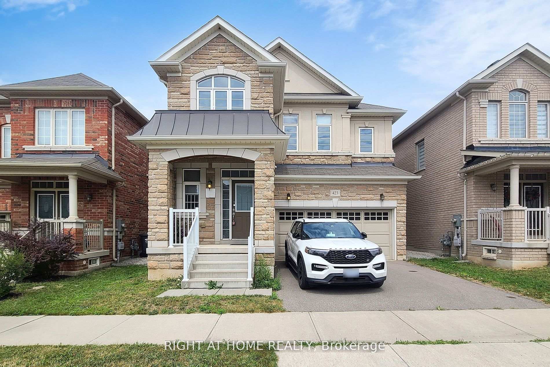 423 Grindstone Trail 