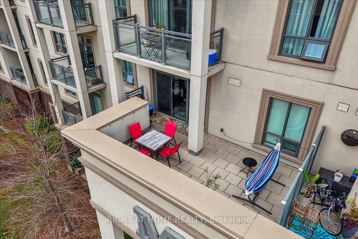 2490 Old Bronte Road  #301