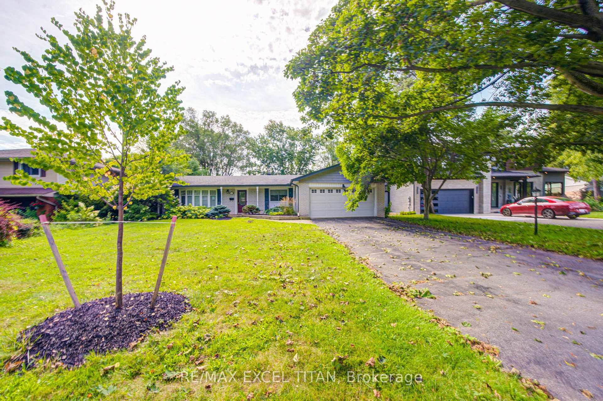 1566 Venetia Drive 