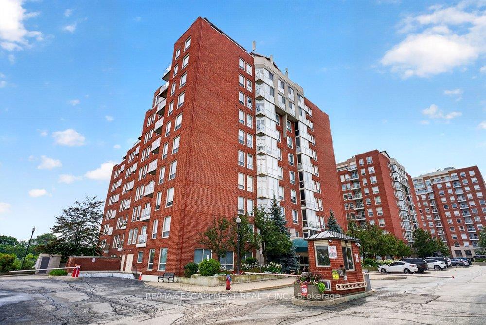 60 OLD MILL Road  #702