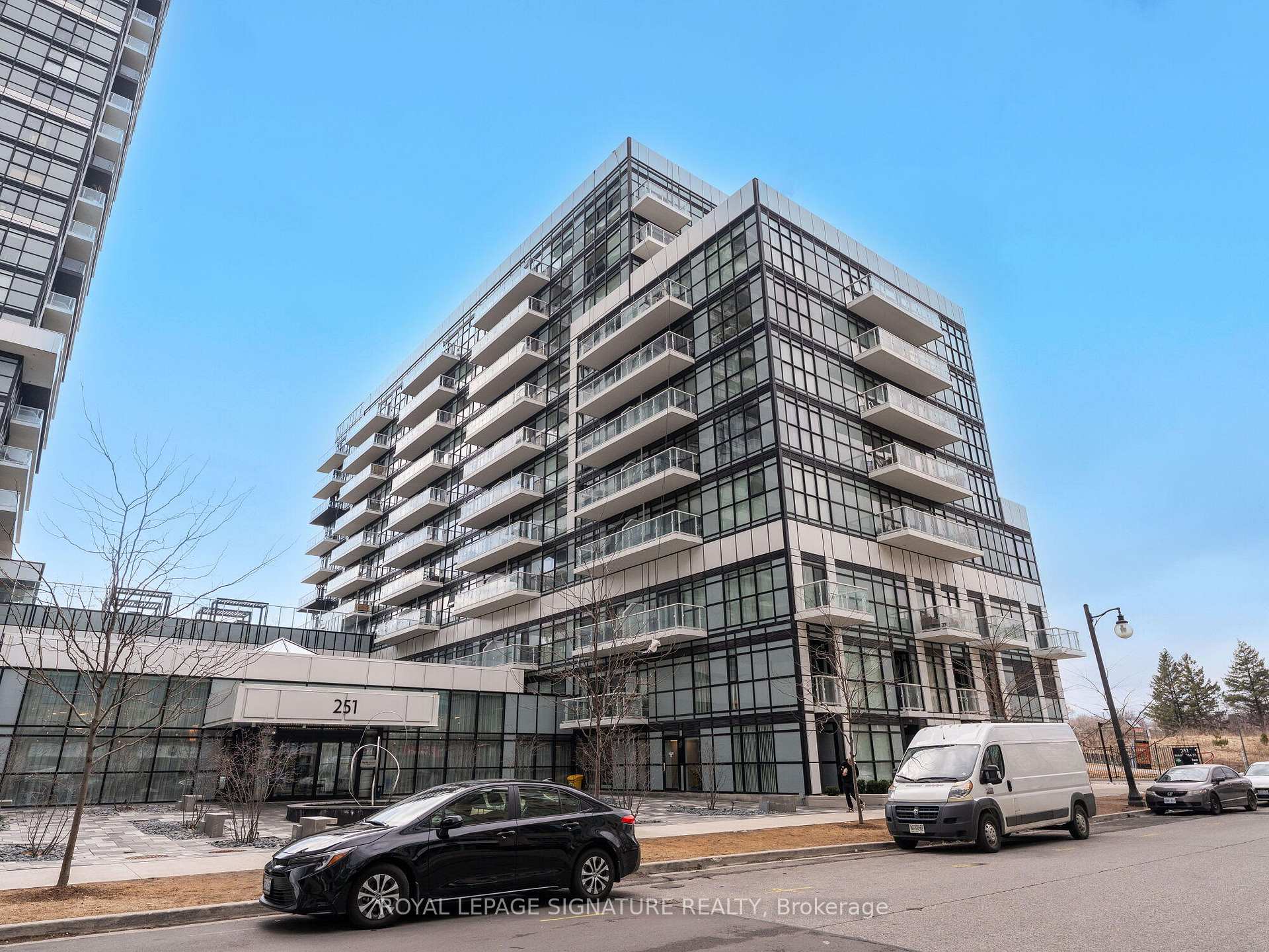 251 Manitoba Street S #132
