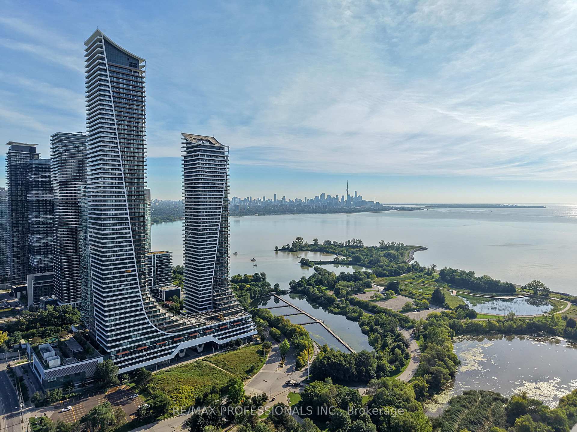 30 Shore Breeze Drive  #2418