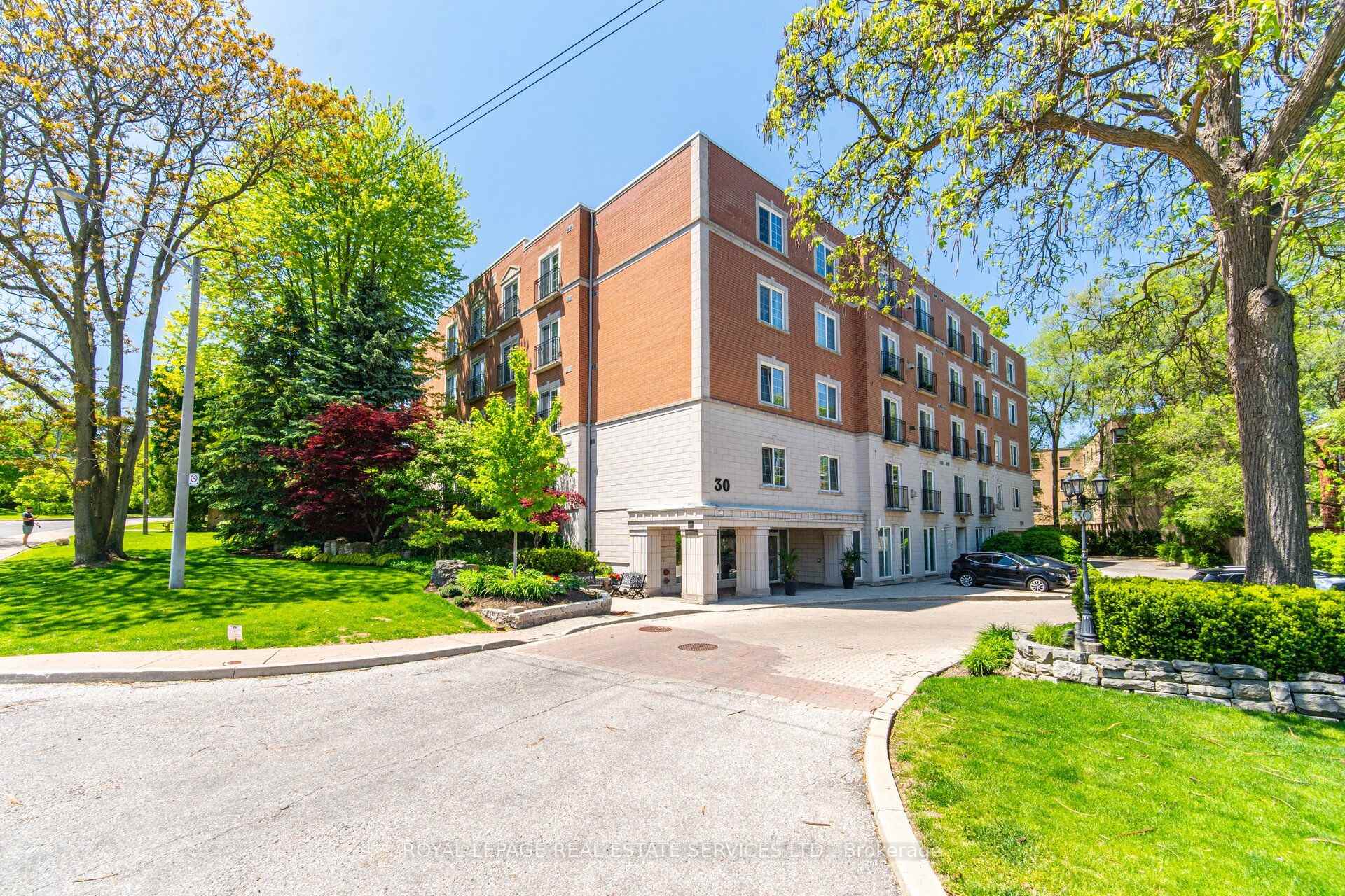 30 Anglesey Boulevard  PH403