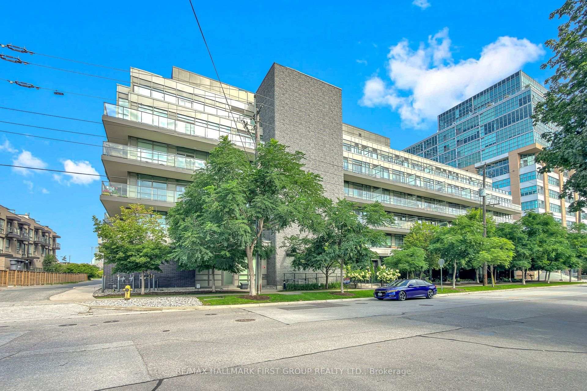 8 Fieldway Road  #505