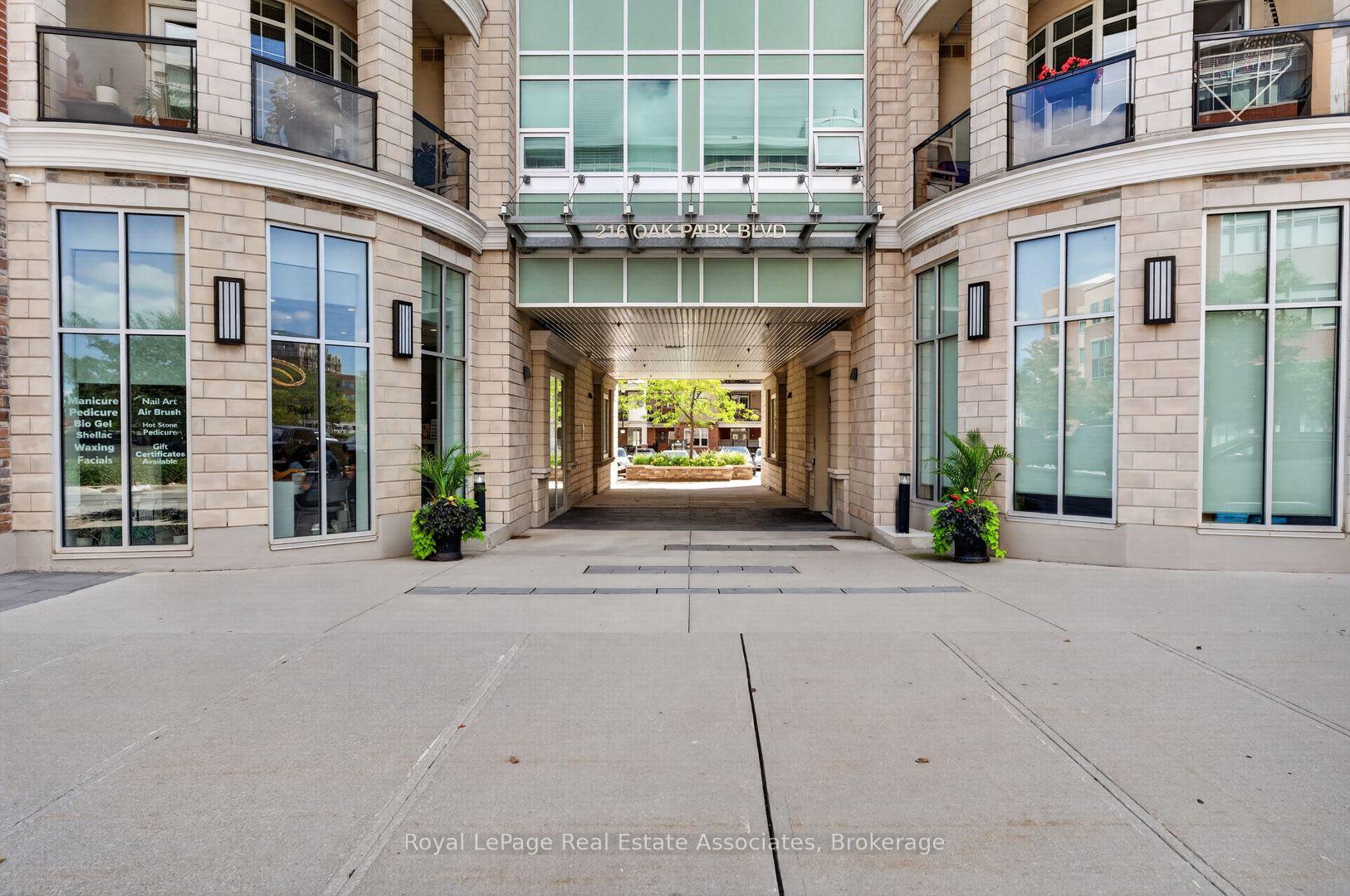 216 Oak Park Boulevard  #214