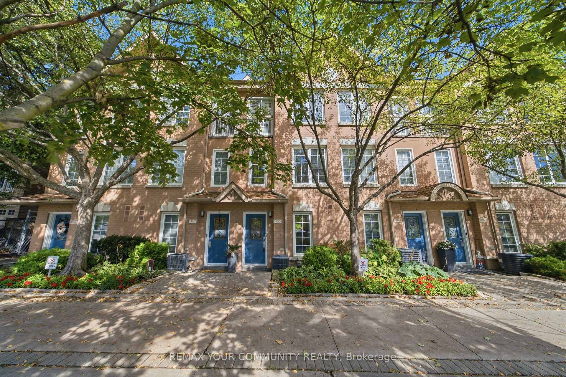 180 Manitoba Street  #3