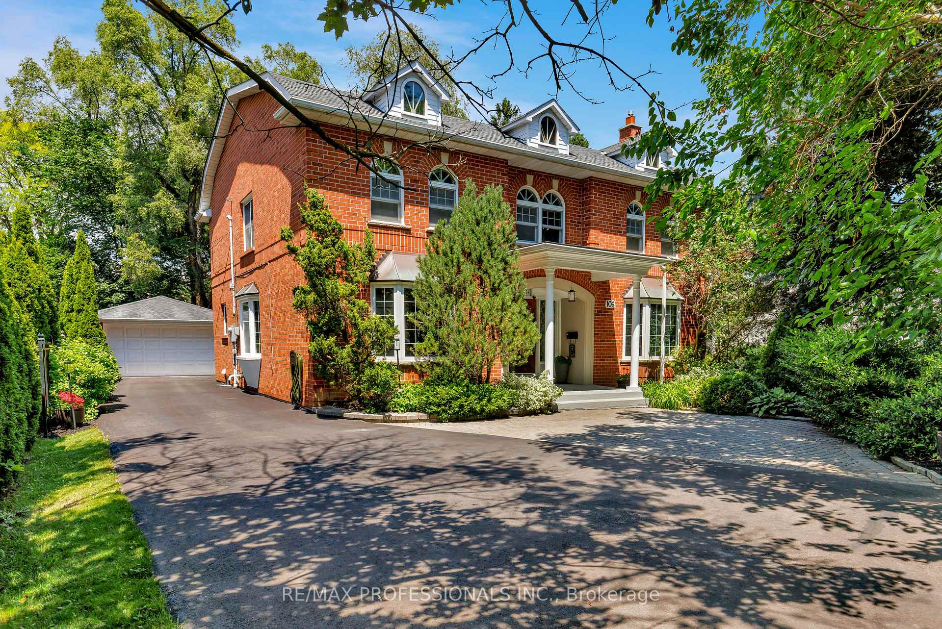106 Rathburn Road 
