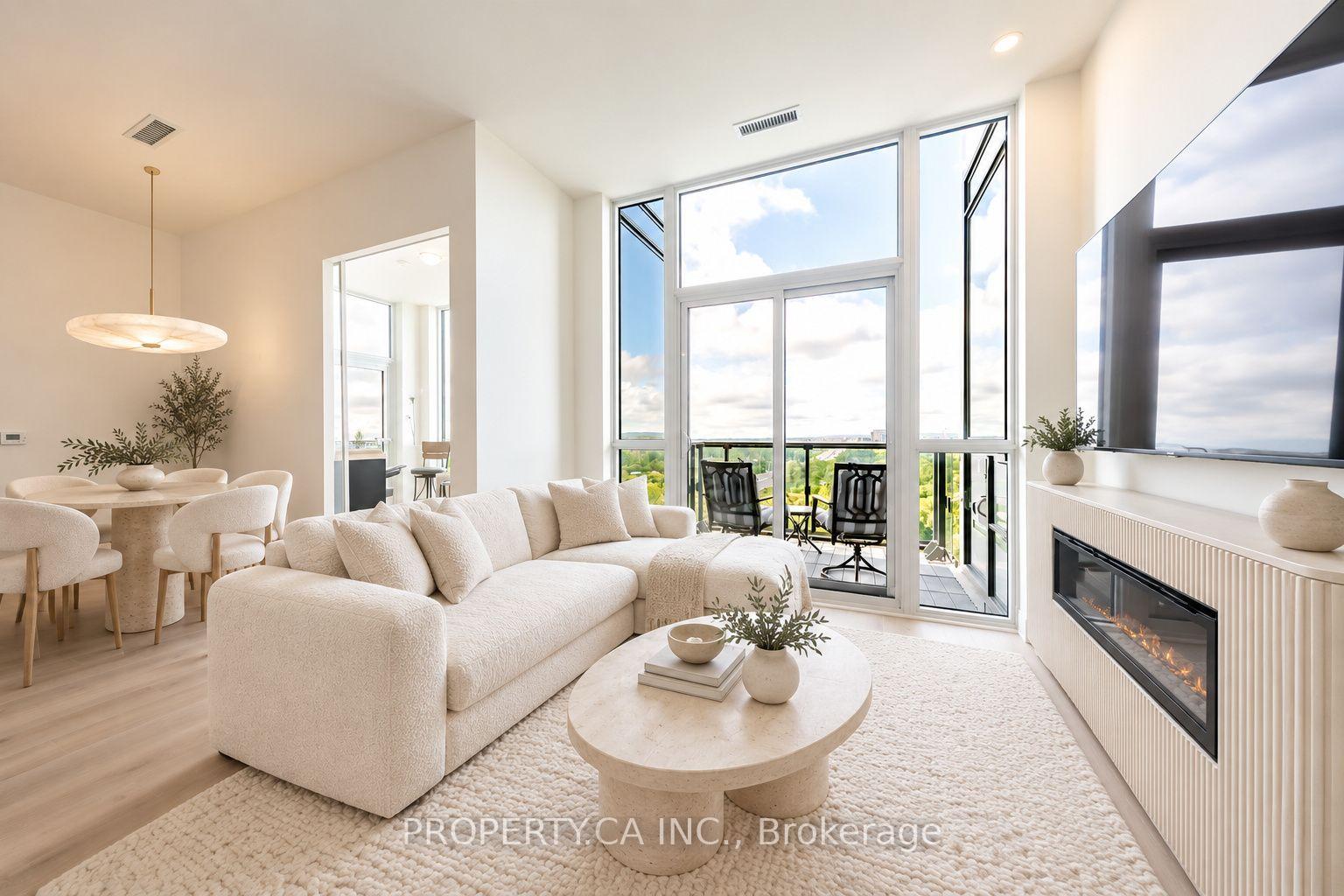 509 Dundas Street W #801