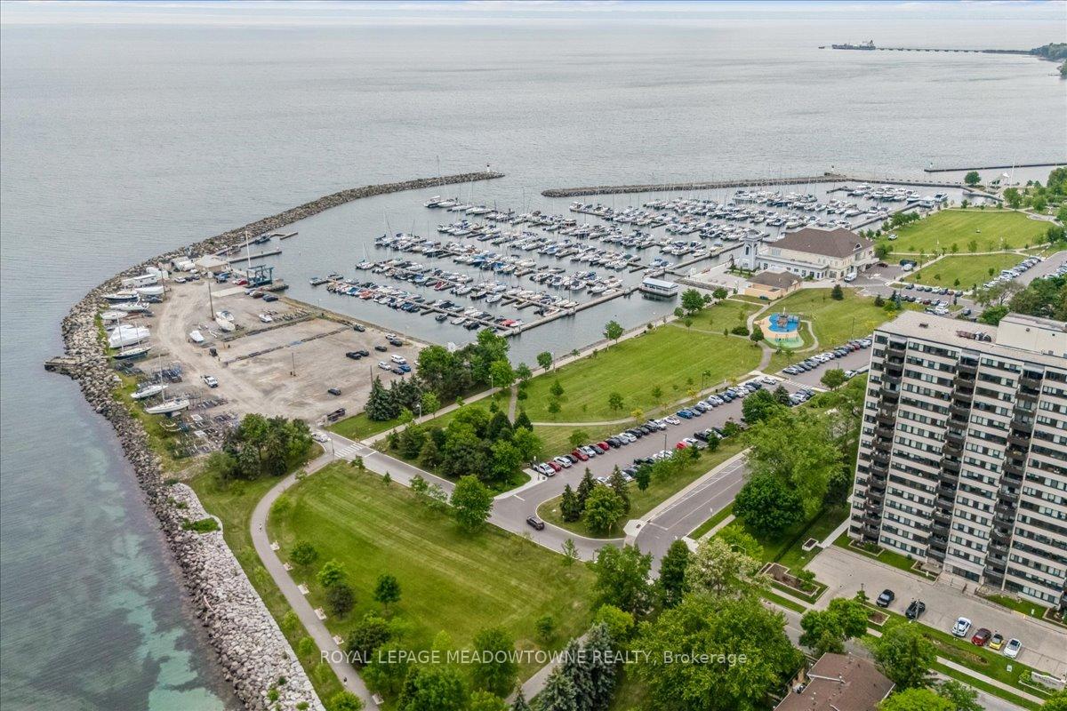 2263 Marine Drive  #1601