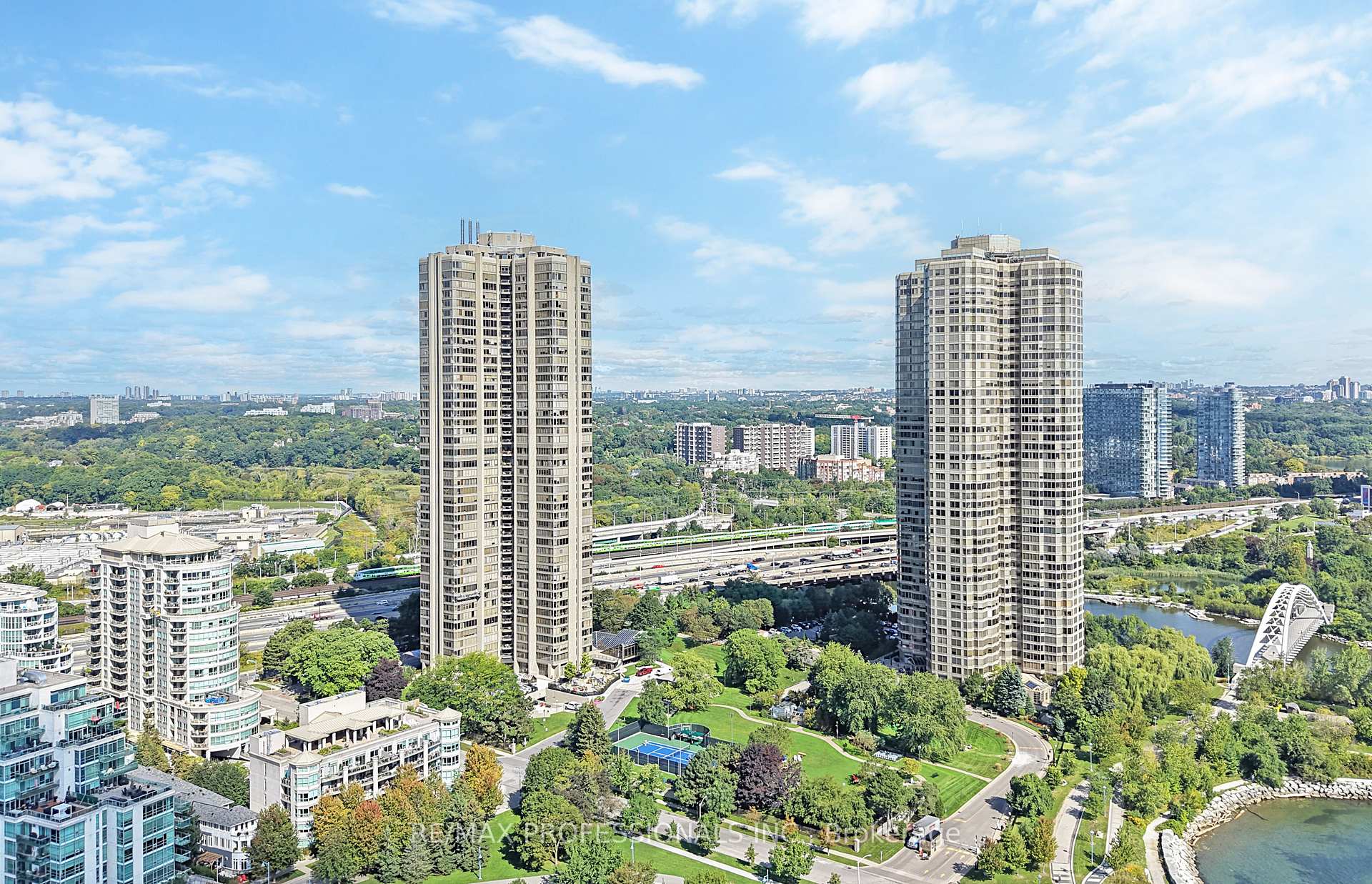 2045 Lake Shore Boulevard W #3507