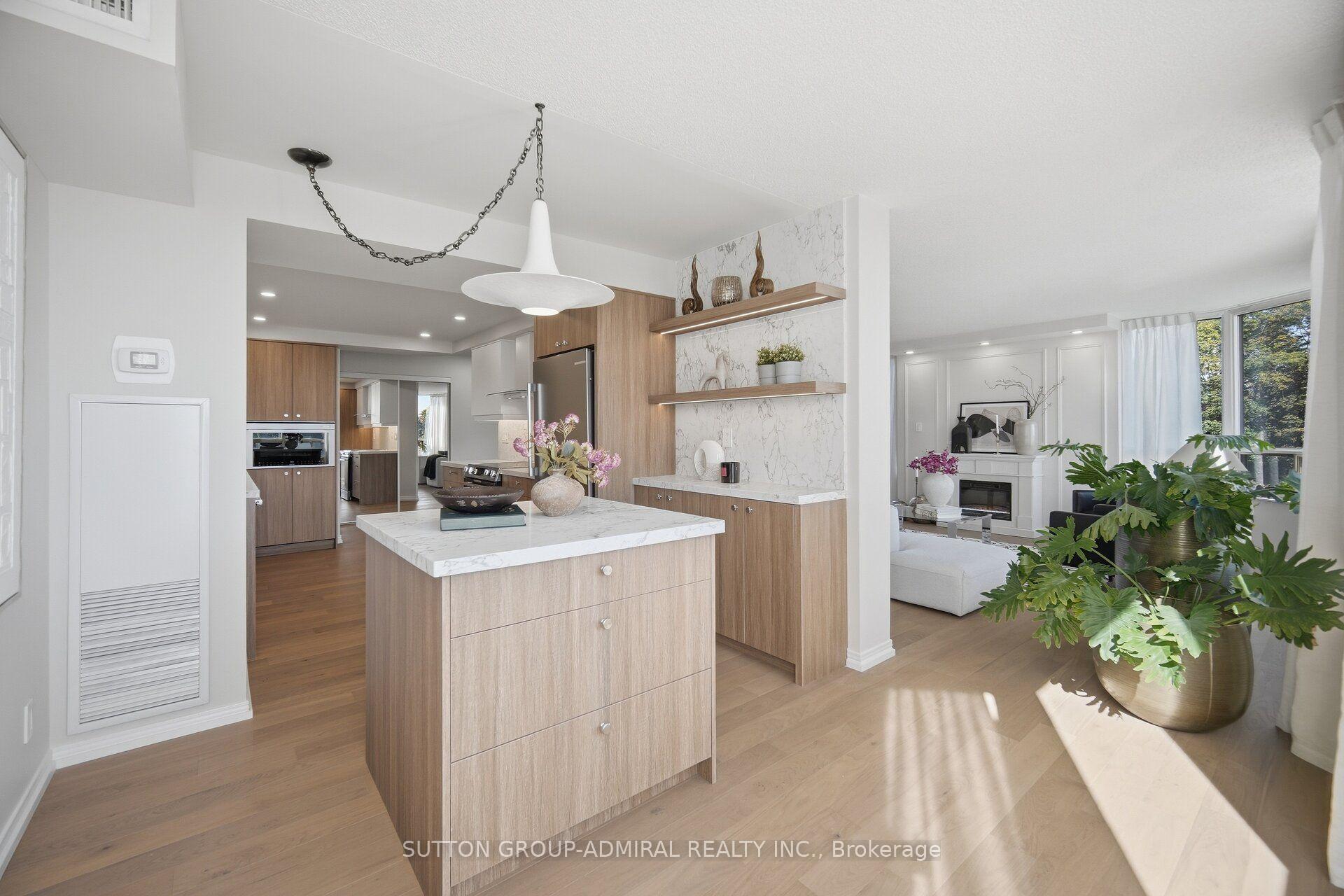 1 Aberfoyle Crescent  #411