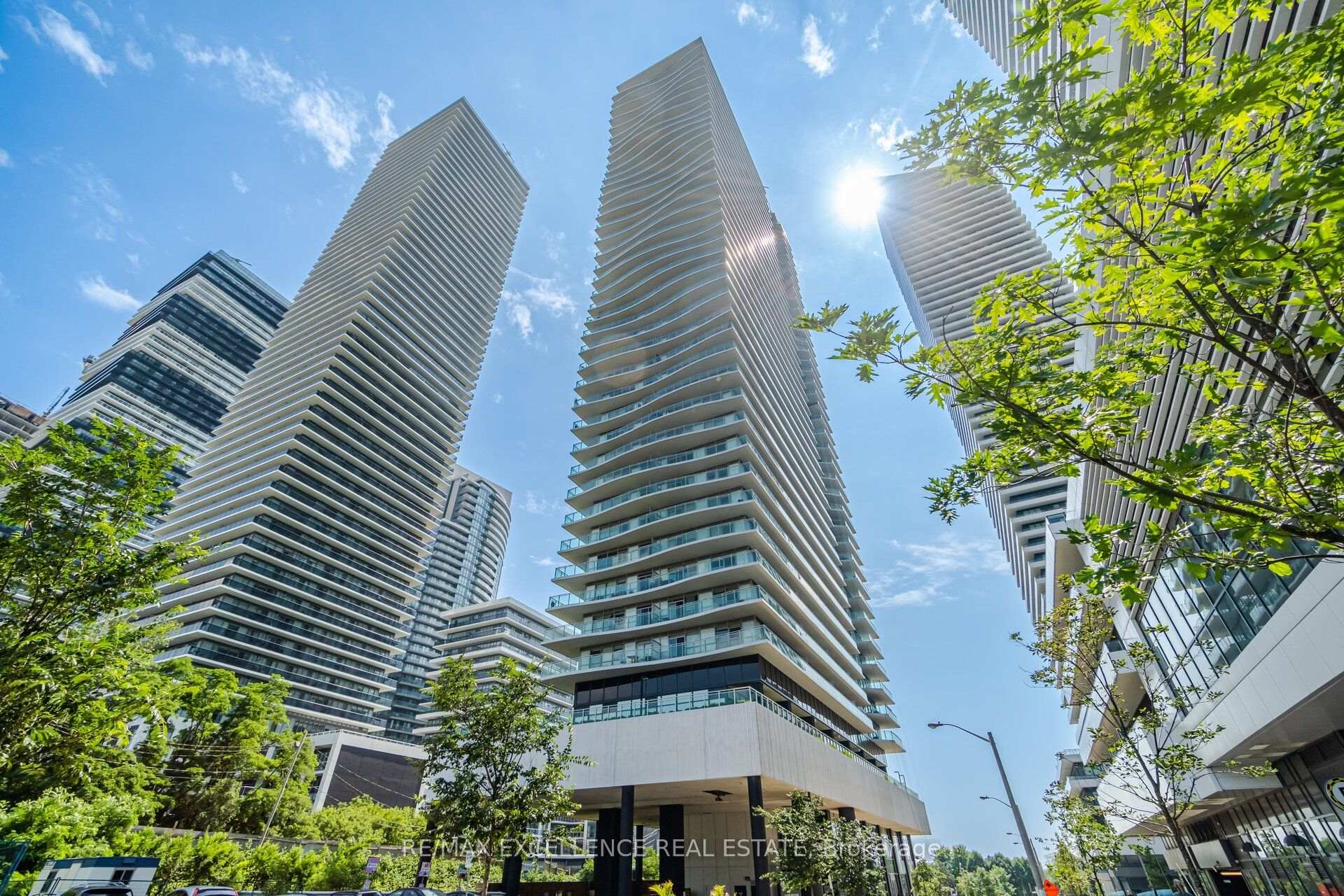 33 Shore Breeze Drive  #1208