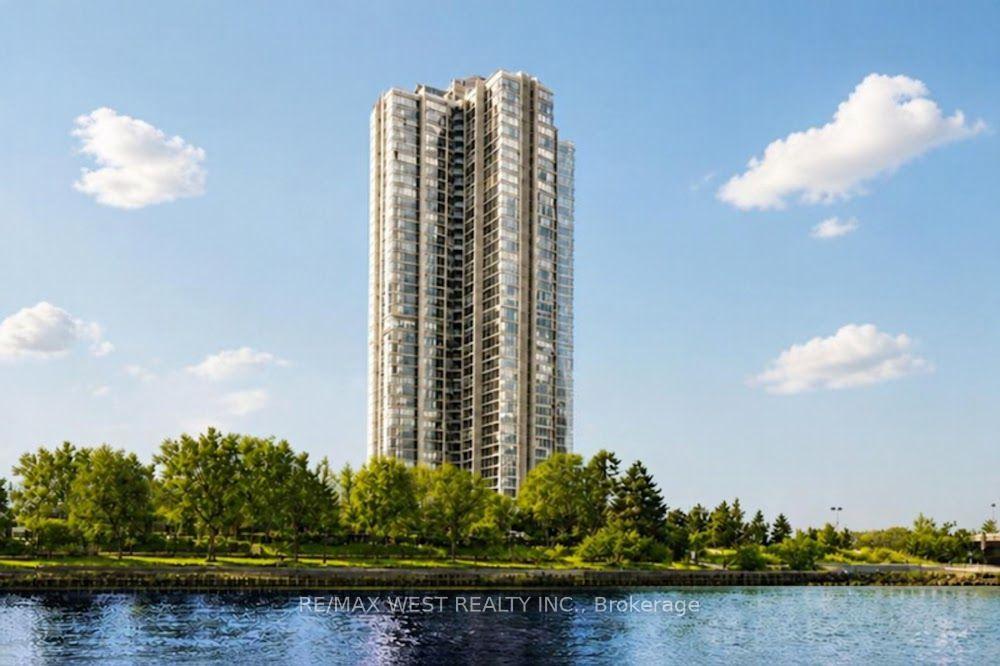 2045 Lake Shore Boulevard W #2009