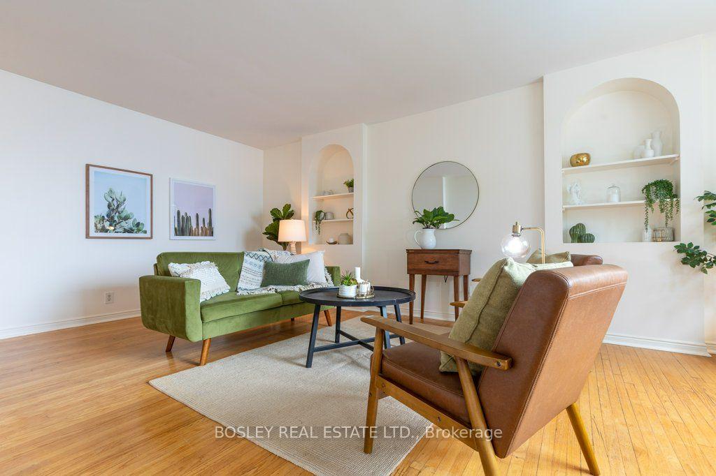2693 Lakeshore Boulevard W #1