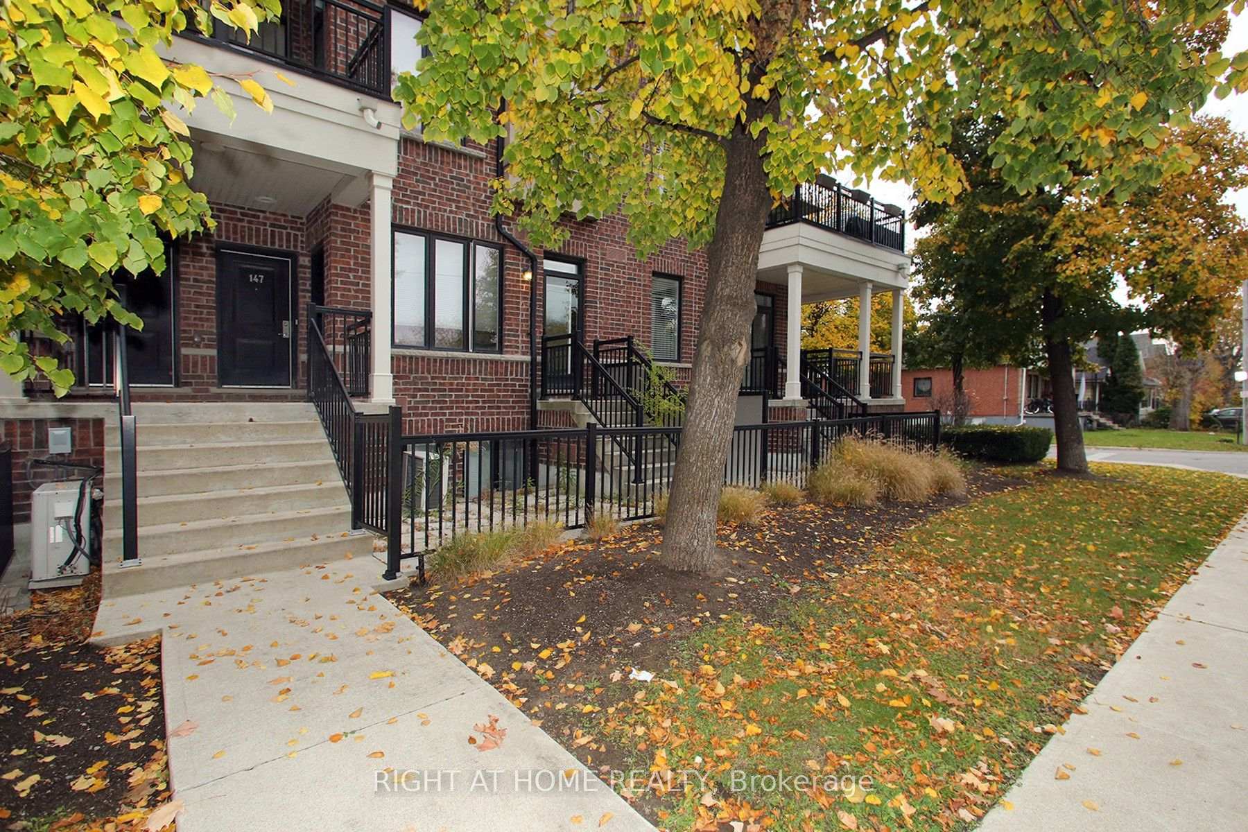 50 Carnation Avenue  #147