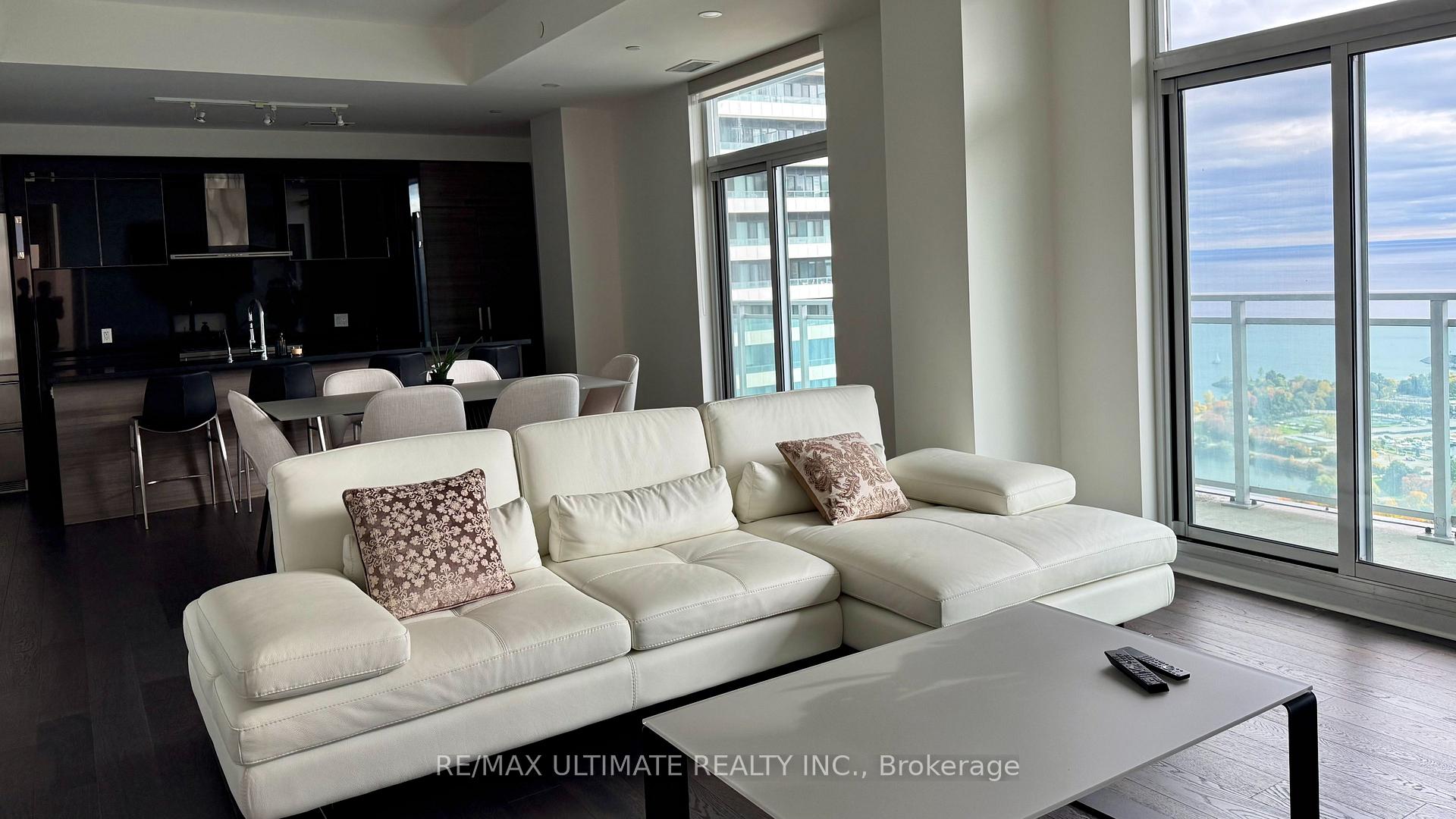33 Shore Breeze Drive  #3901