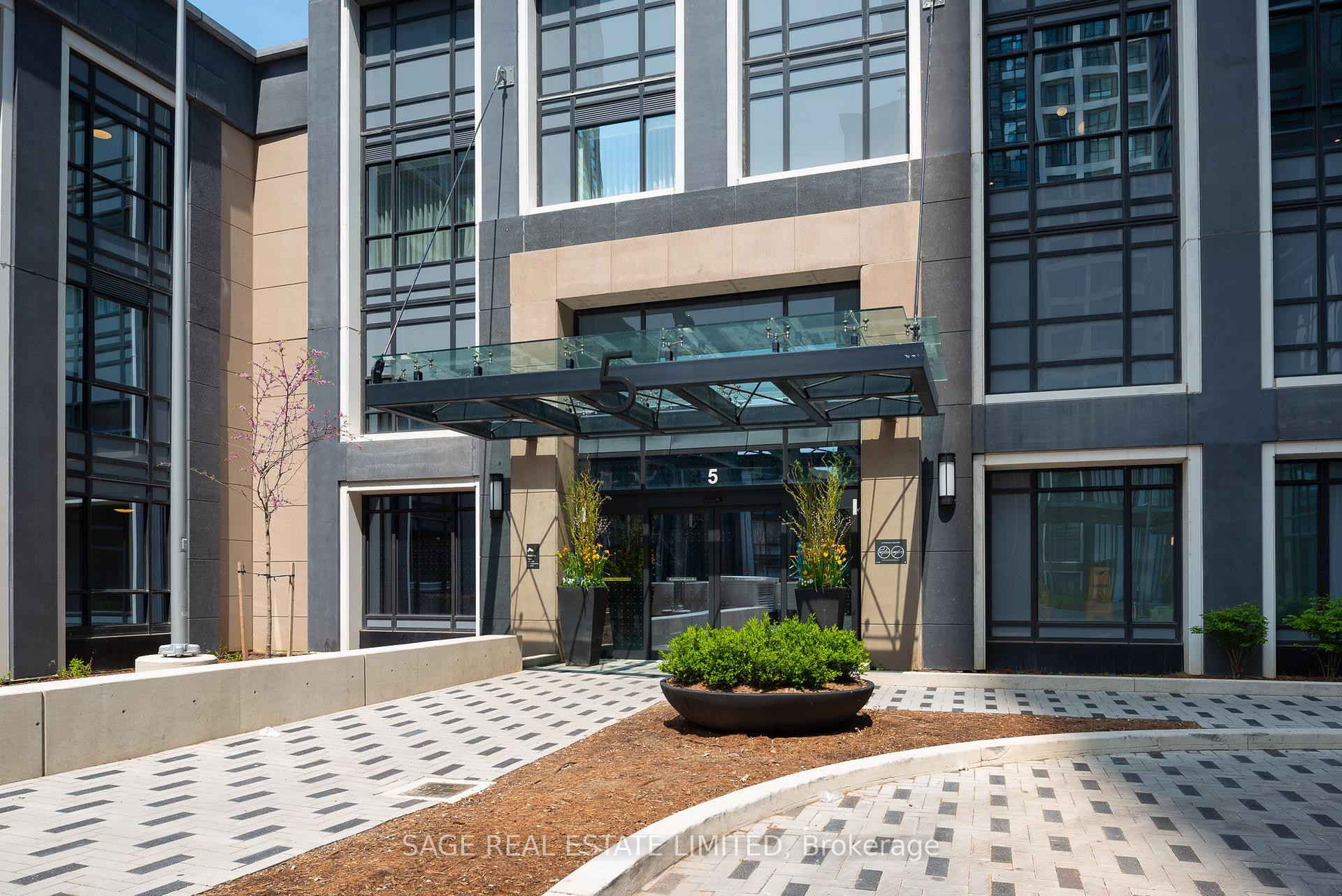 5 Mabelle Avenue  #834